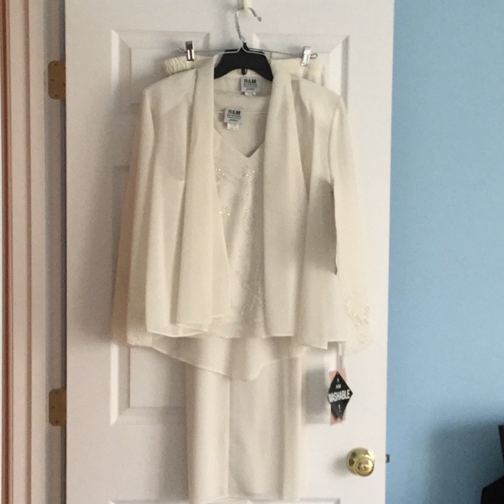 3 piece elegant, dressy pant suit